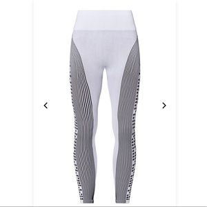 Fabletics Star Leggings